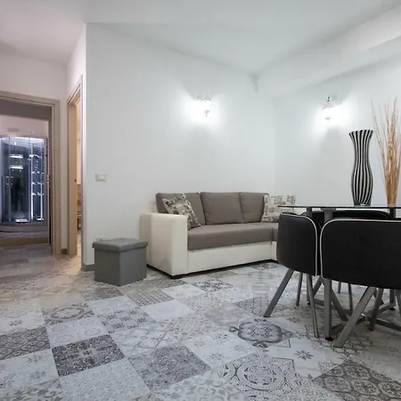La Maison D'irene Apartmán *