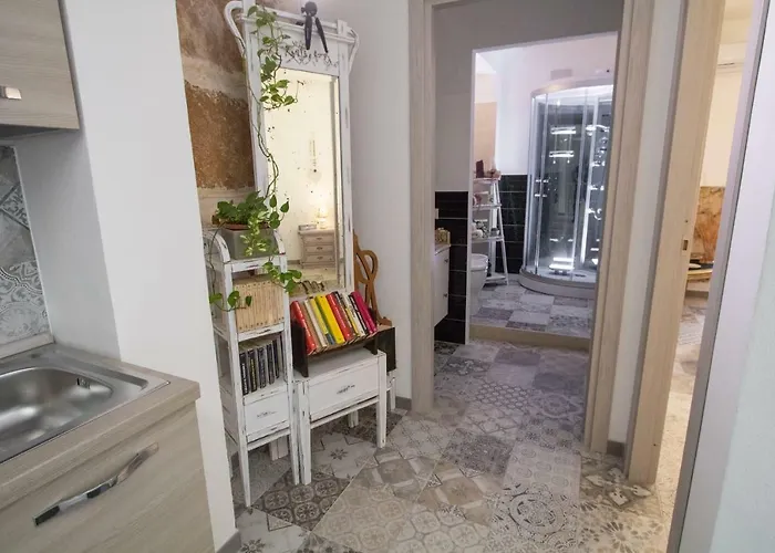 La Maison D'irene Apartament Avola